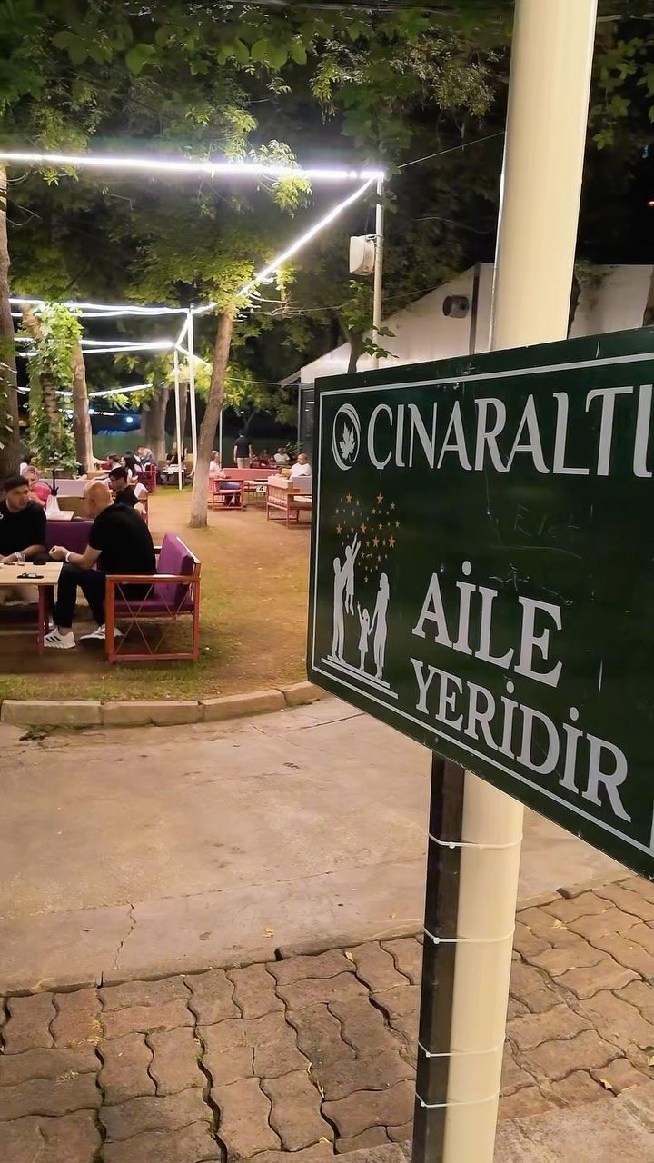 Çınaraltı aile çay bahçesi